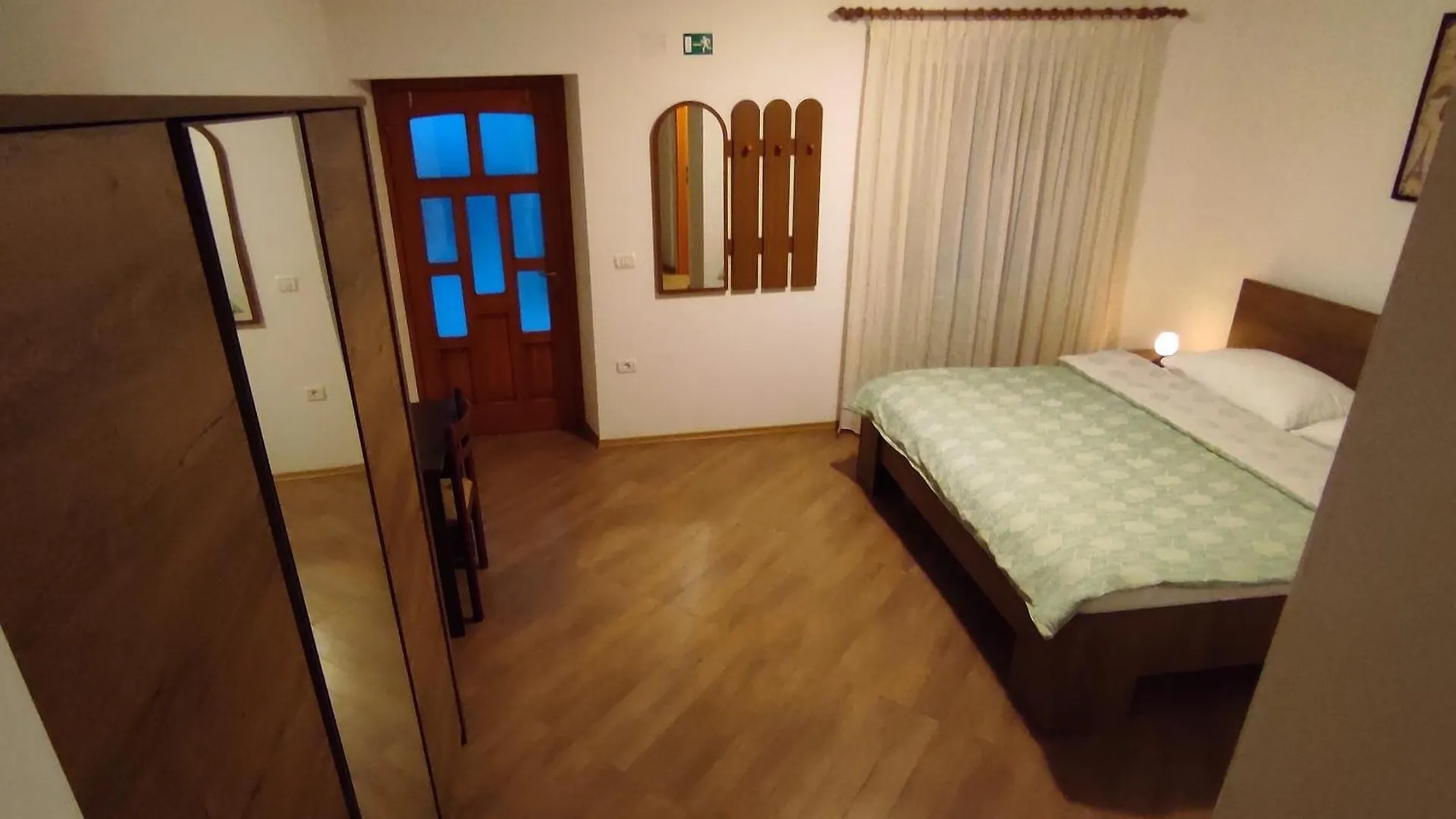 Apartments With A Parking Space Umag - 6995